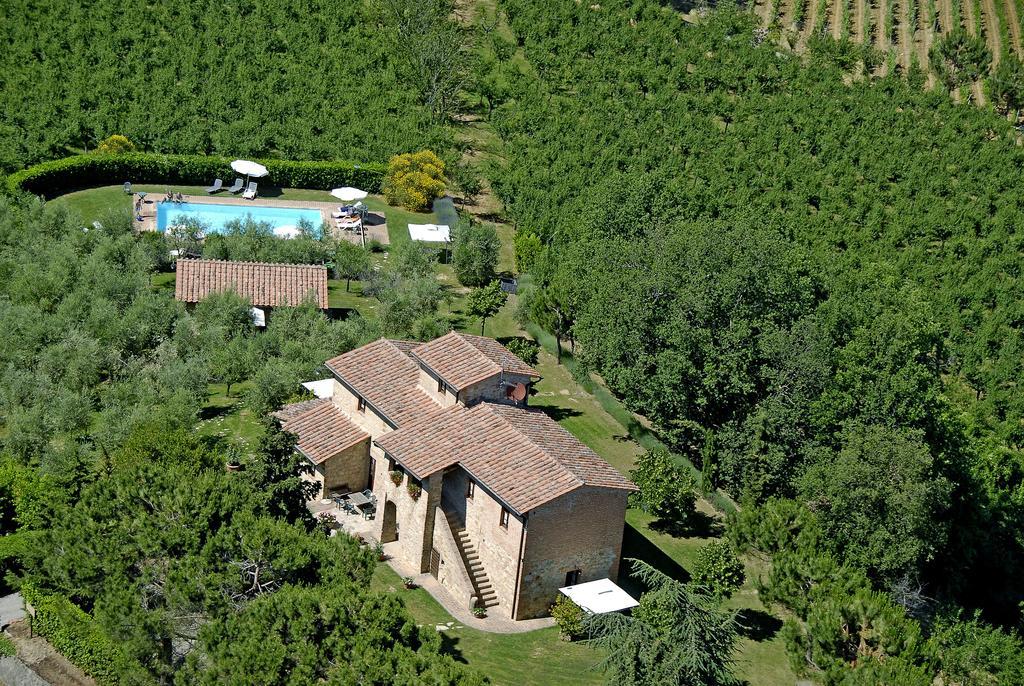 Montepulciano Stazione弗拉特里亚圣贝内代托旅馆别墅 外观 照片
