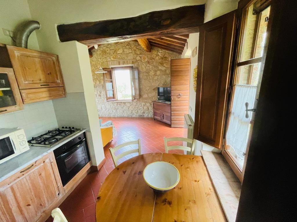 Montepulciano Stazione弗拉特里亚圣贝内代托旅馆别墅 外观 照片