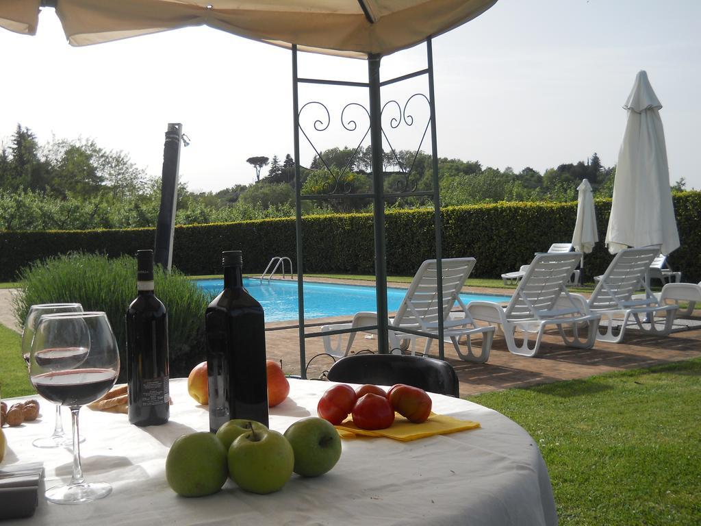 Montepulciano Stazione弗拉特里亚圣贝内代托旅馆别墅 外观 照片