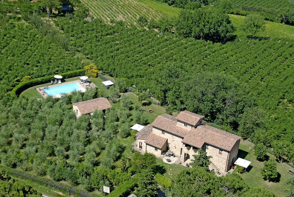 Montepulciano Stazione弗拉特里亚圣贝内代托旅馆别墅 外观 照片