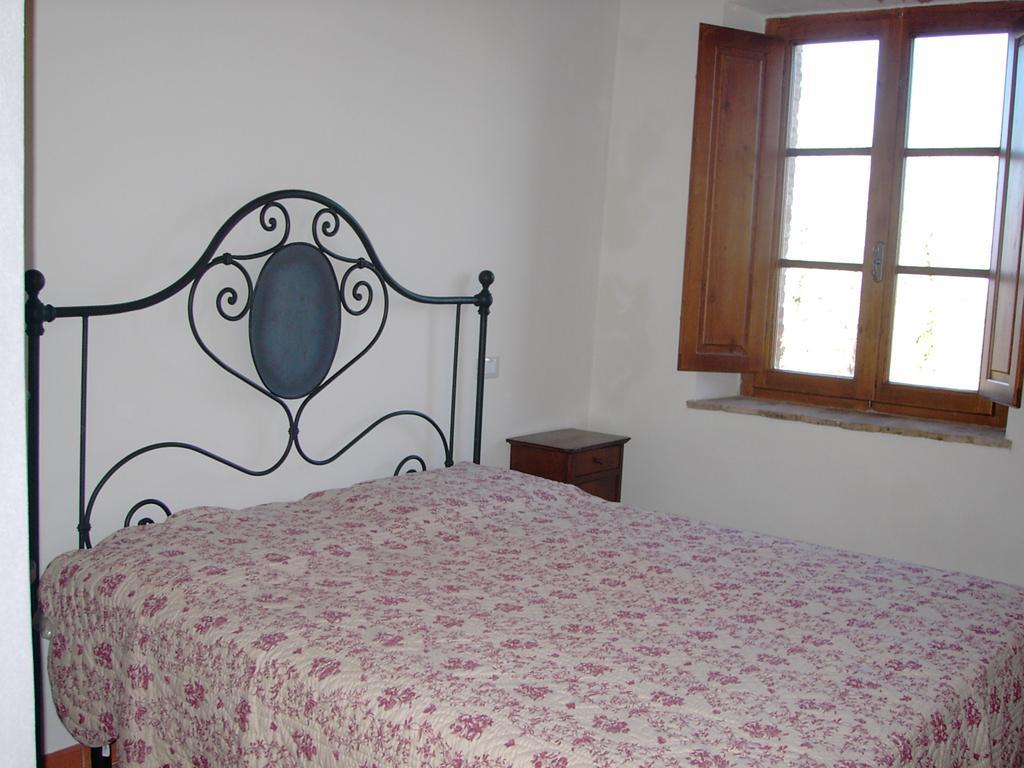 Montepulciano Stazione弗拉特里亚圣贝内代托旅馆别墅 外观 照片