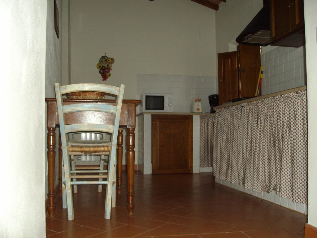 Montepulciano Stazione弗拉特里亚圣贝内代托旅馆别墅 外观 照片