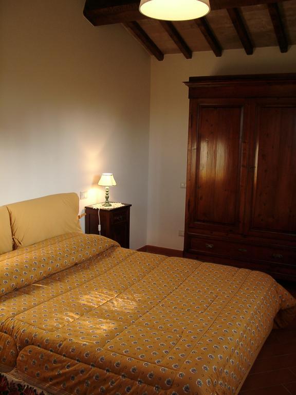 Montepulciano Stazione弗拉特里亚圣贝内代托旅馆别墅 外观 照片