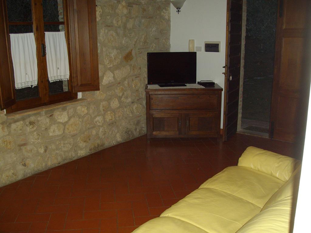 Montepulciano Stazione弗拉特里亚圣贝内代托旅馆别墅 外观 照片